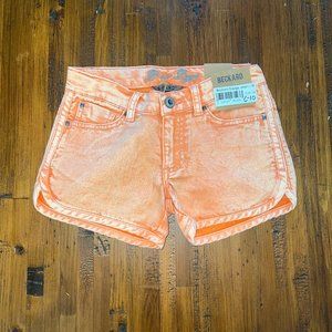 Beckaro Orange Short